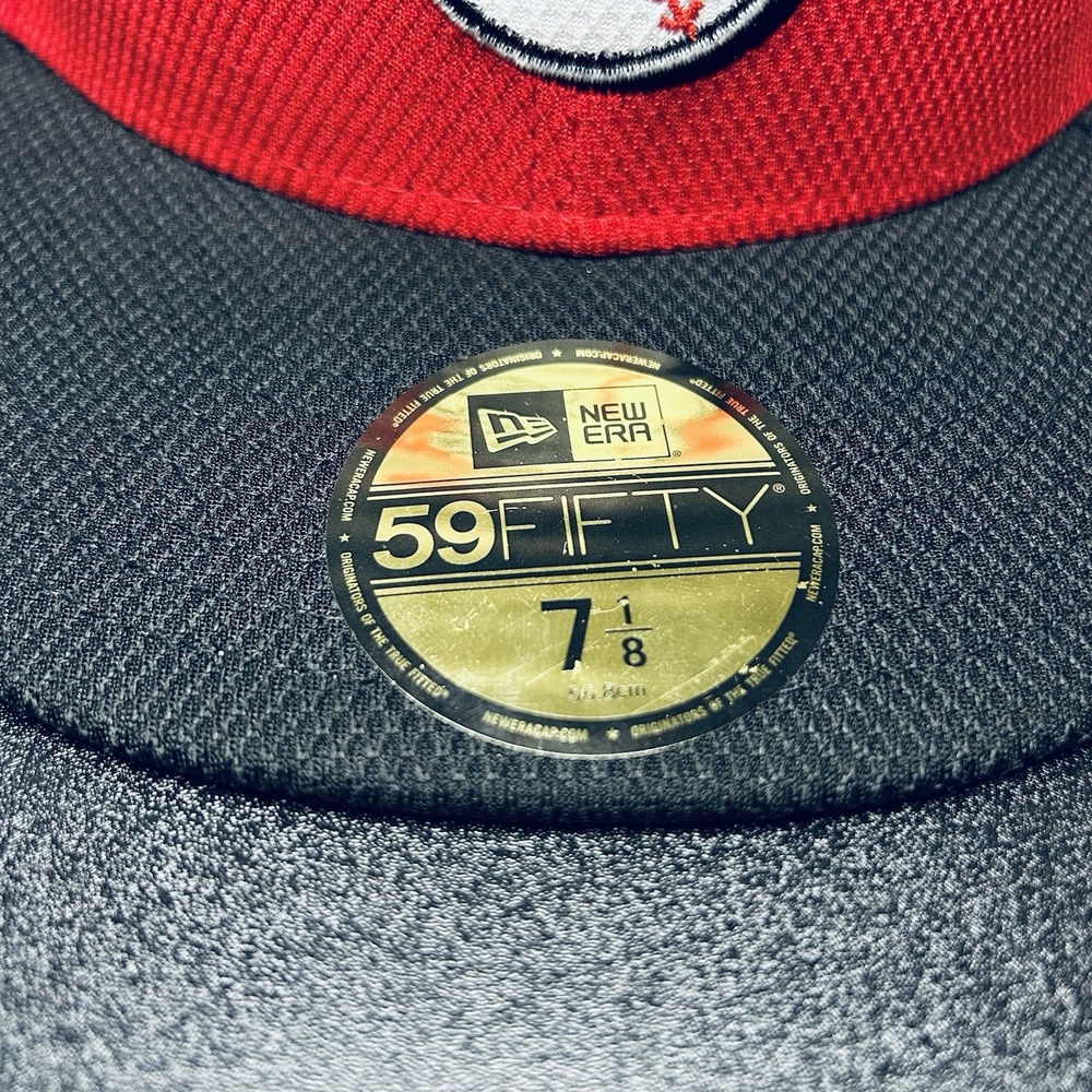New Era 59FIFTY Cincinnati Reds Mr Red Fitted Hat 7 1/8 MLB On Field Cap Red - Picture 12 of 12